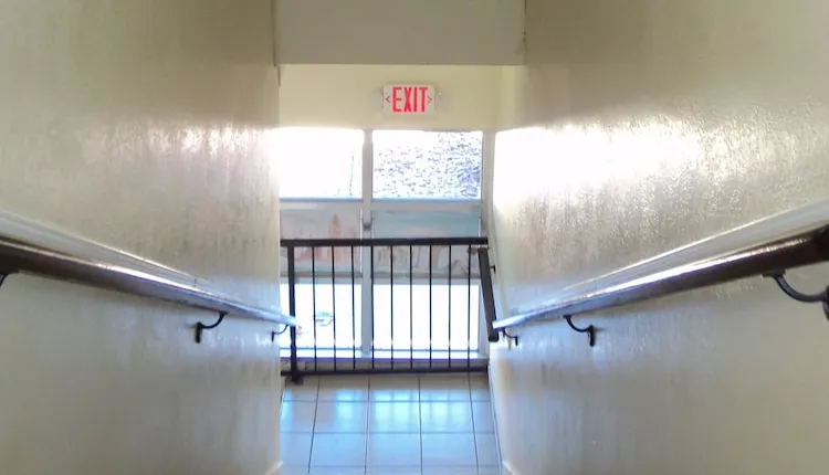 Traveler's Bed & Breakfast Hostel