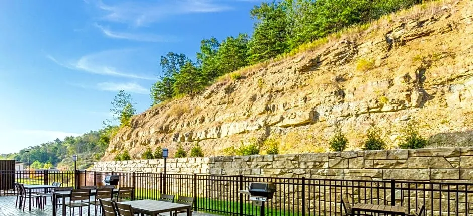 MainStay Suites Winfield-Teays Valley