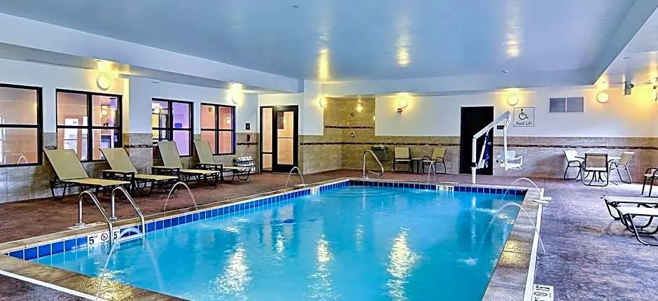 Comfort Suites Uniontown