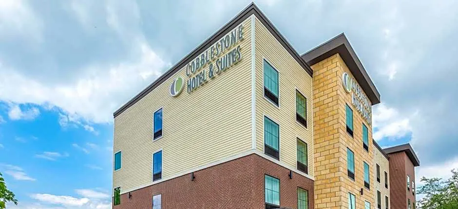 Cobblestone Hotel & Suites Hartford