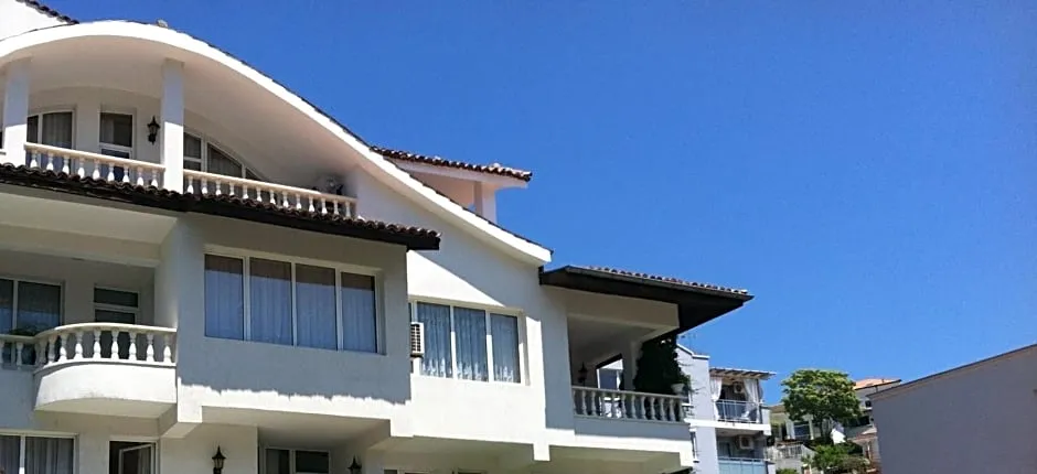 Victoria Family Hotel
