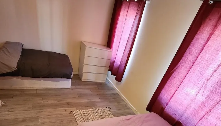 Lovely Cosy House Easy Reach to Central London