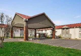 La Quinta Inn by Wyndham Waldorf