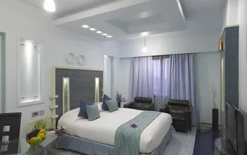 The Solitaire Hotel