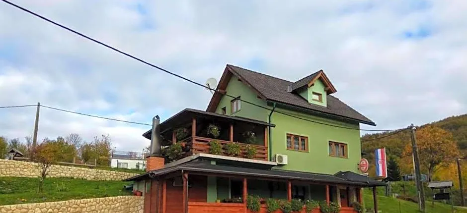 Apartments Poljanak Green House