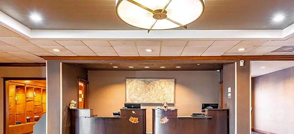 Wyndham Omaha/West Dodge