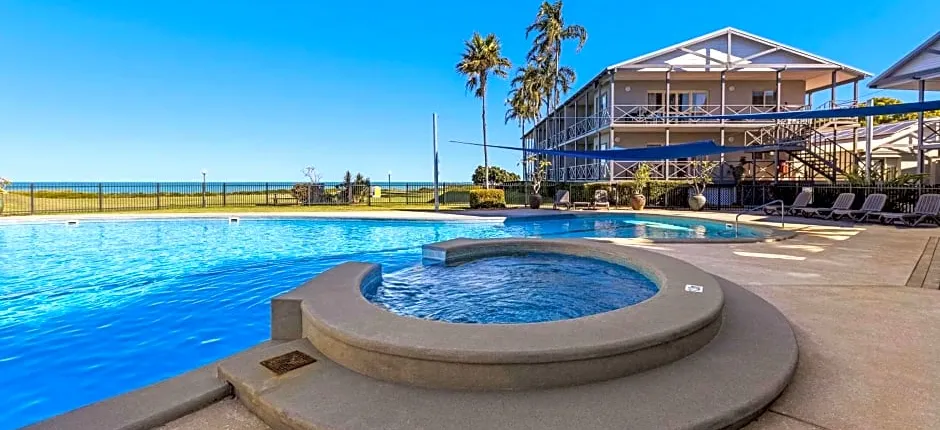 Moonlight Bay Suites