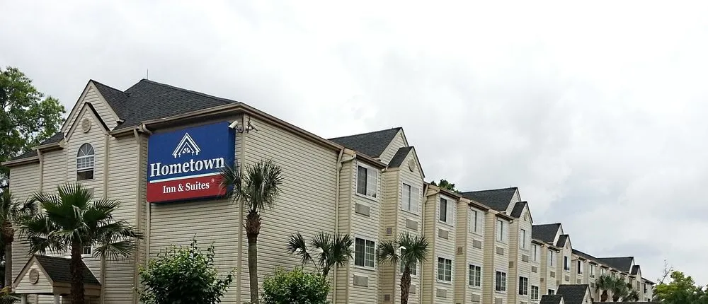 Hometown Inn & Suites Jacksonville - Butler Blvd./Southpoint
