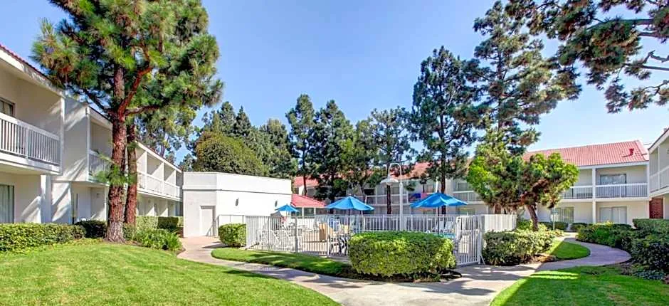 Motel 6-Santa Ana, CA - Irvine - Orange County Airport