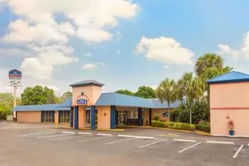 Howard Johnson by Wyndham Lakeland