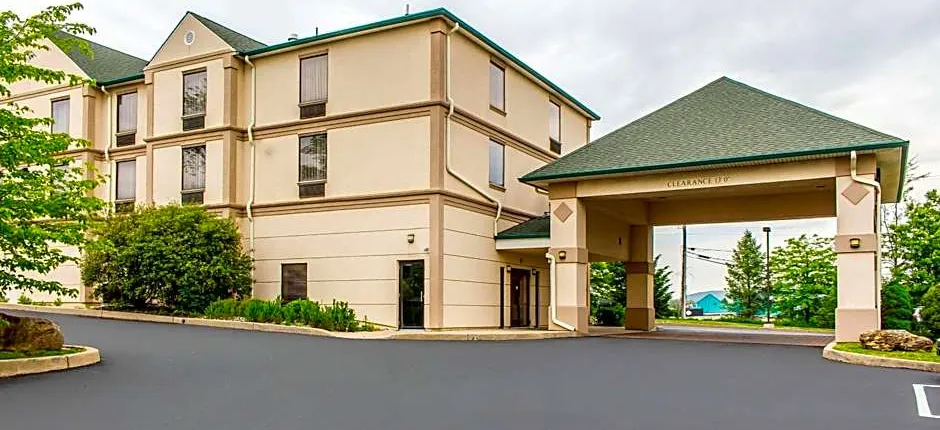 Quality Inn Hackettstown