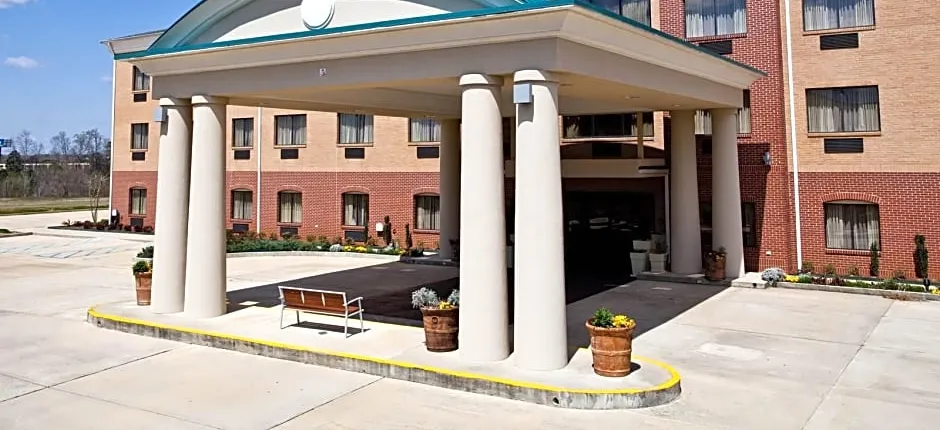 Holiday Inn Express Clanton By IHG