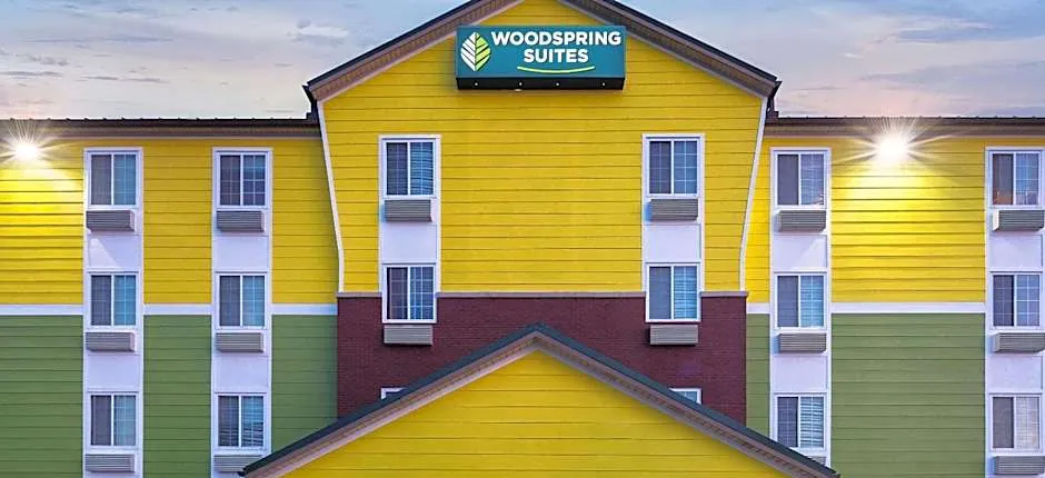 WoodSpring Suites Tyler Rose Garden