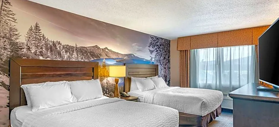 Clarion Pointe Medford