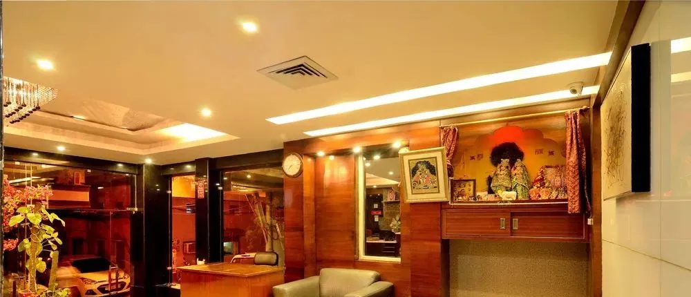 Hotel Omega Residency