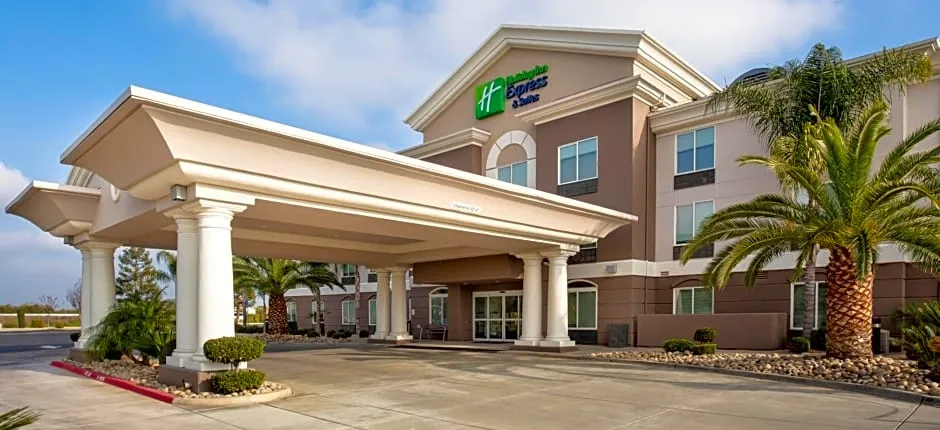 Holiday Inn Express & Suites Yosemite Park Area By IHG
