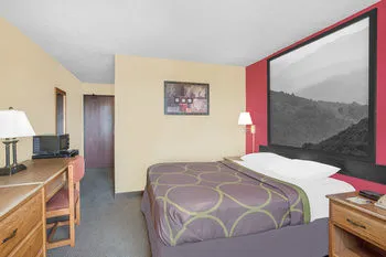 Super 8 Roanoke