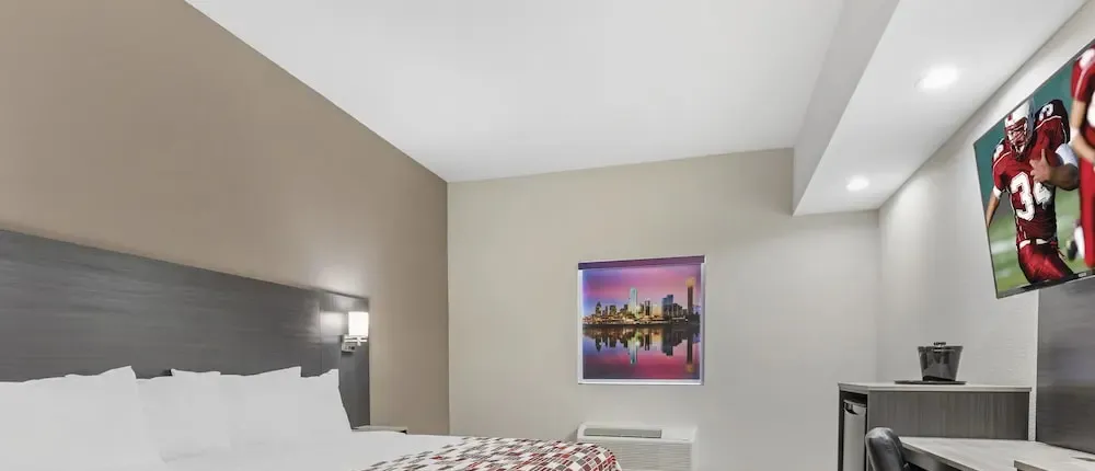 Red Roof Inn Hutchins