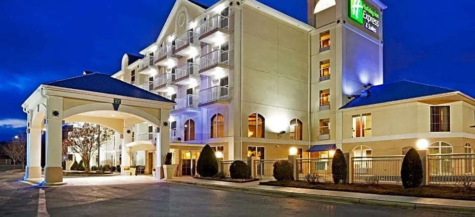 Holiday Inn Express & Suites Asheville SW - Outlet Ctr Area By IHG