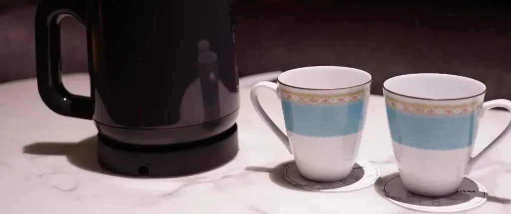 the b osaka-shinsekai