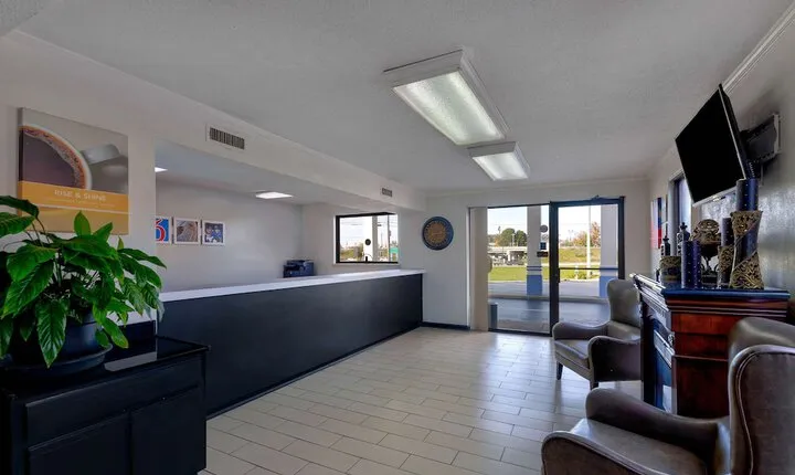 Motel 6 Cookeville TN