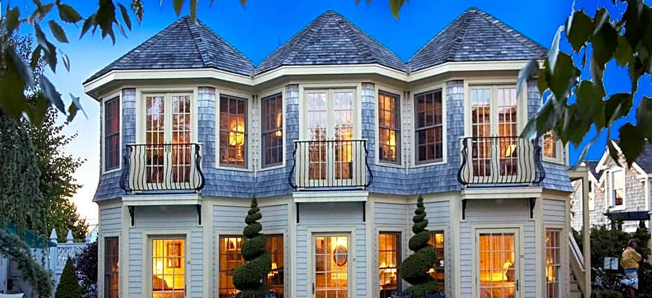 Brass Key Guesthouse Adults Only