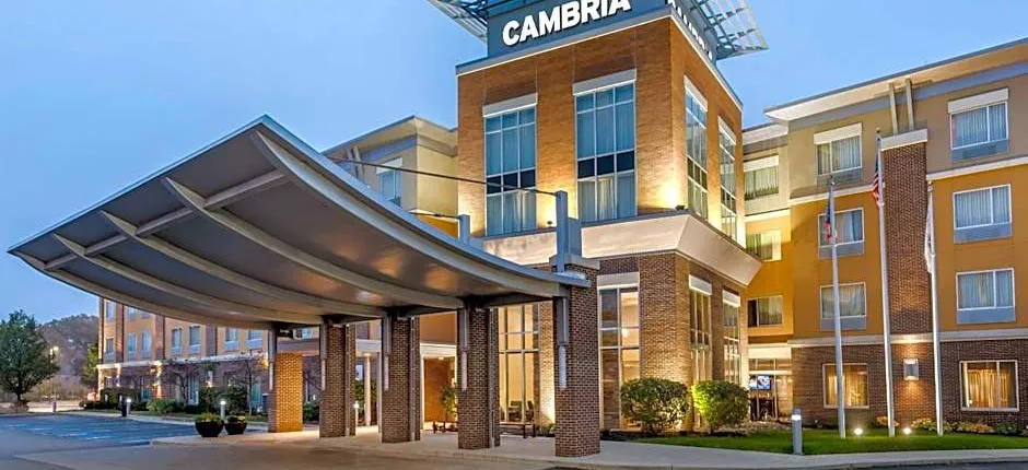 Cambria Hotel Akron - Canton Airport
