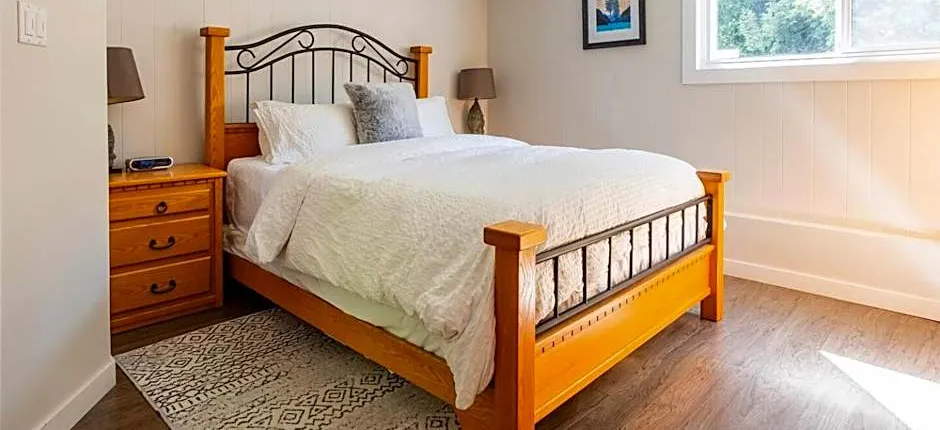 Family Getaway! Bright Suite W Ac Near Hiking