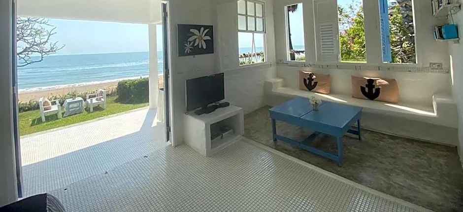 Hua Plee Lazy Beach Hotel