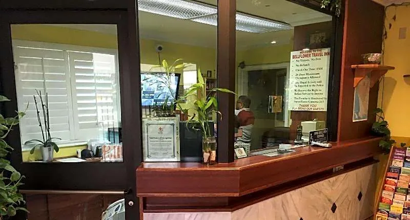Bellflower Travel Inn