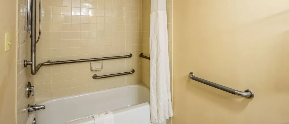 Econo Lodge Naval Station Norfolk