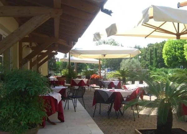 HOTEL DORE