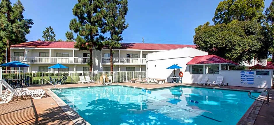 Motel 6-Santa Ana, CA - Irvine - Orange County Airport