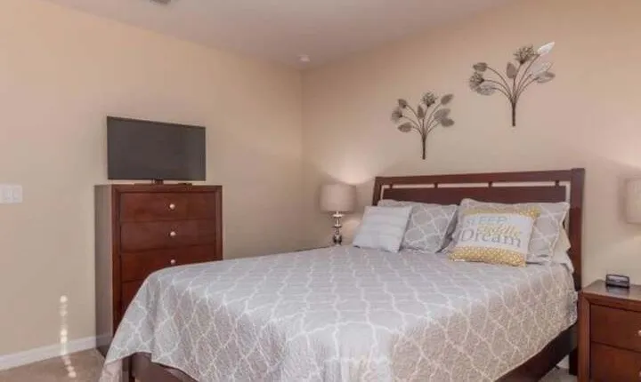 Marbella South Lovely 5bd / 3.5ba PH #5ms040