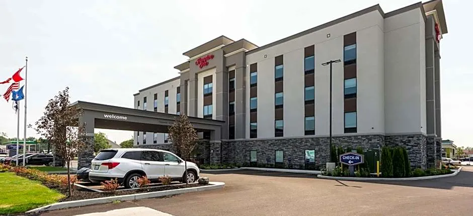 Hampton Inn By Hilton Hamburg