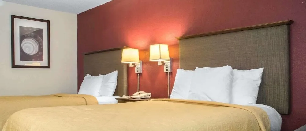 Rodeway Inn Rochester Airport