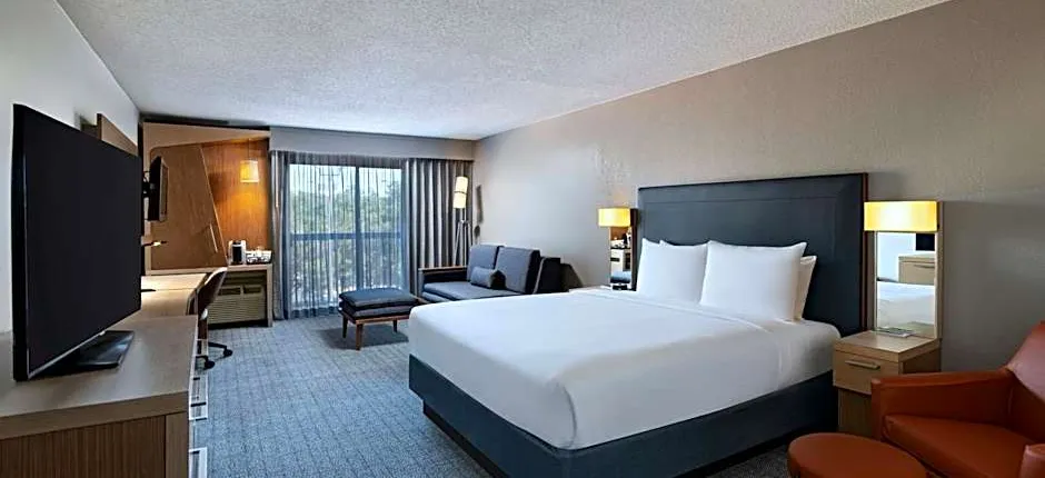 Courtyard by Marriott Austin The Domain Area