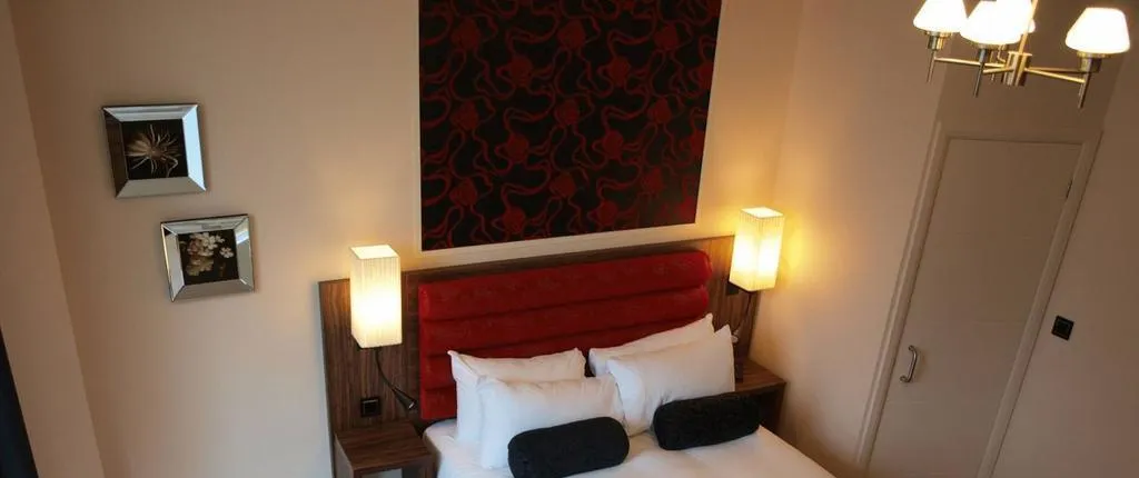 SIMPLY ROOMS AND SUITES