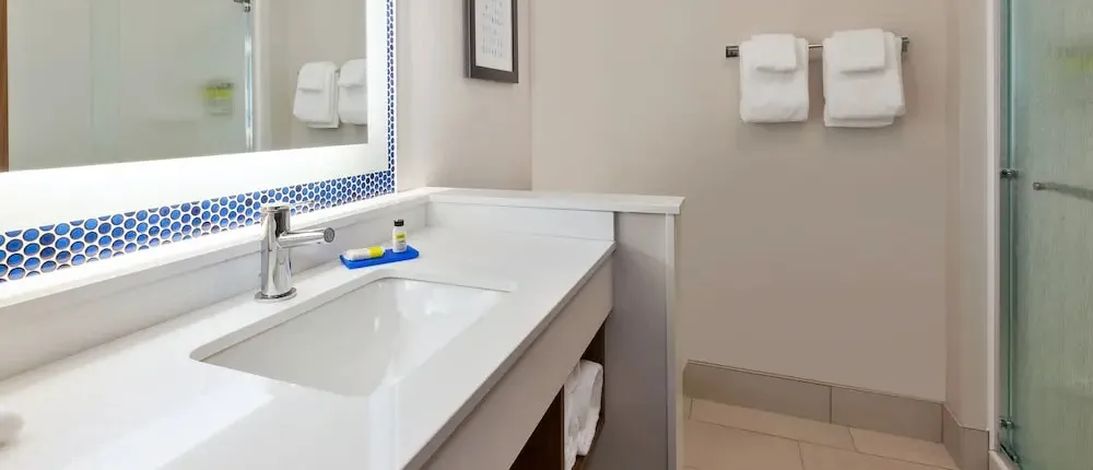 Clarion Hotel Campus Area