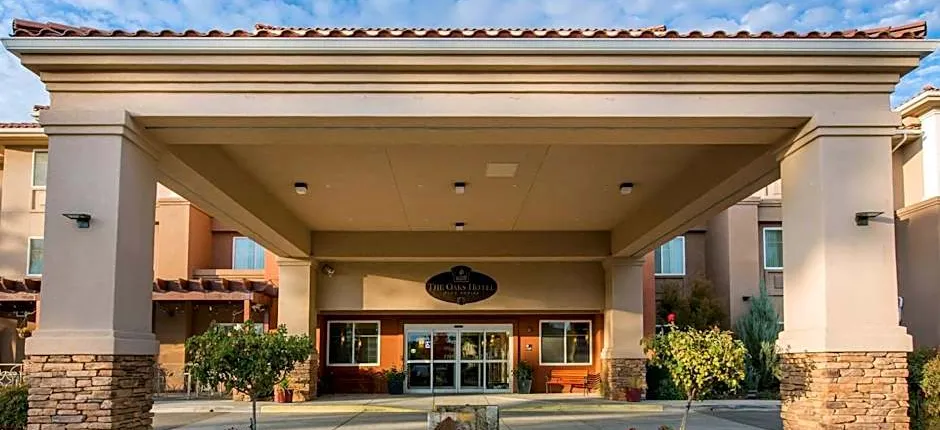 The Oaks Hotel & Suites