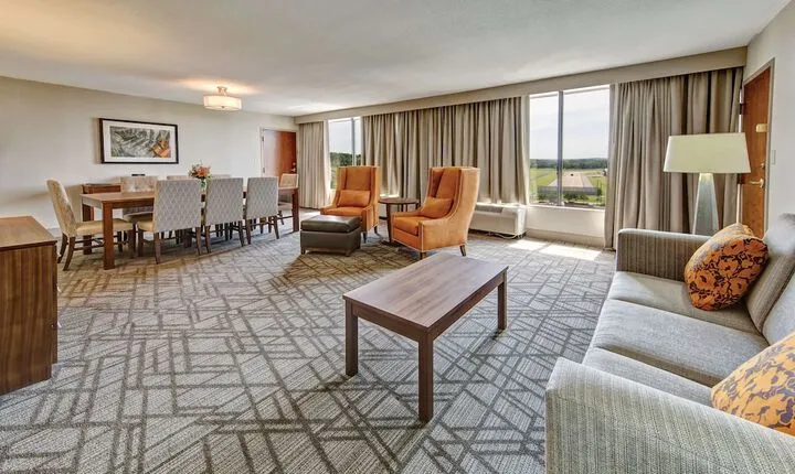 Hilton Knoxville Airport