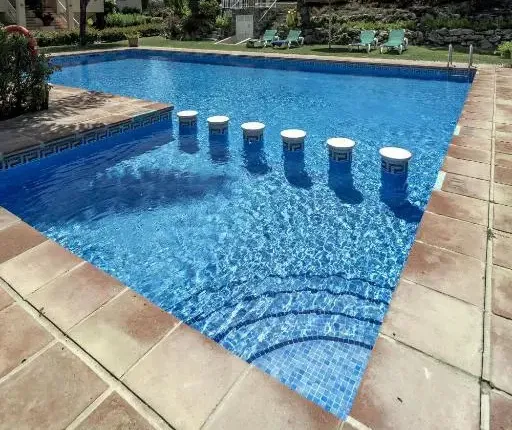 LBP- 3 Bedroom apartment with large roof top terrace