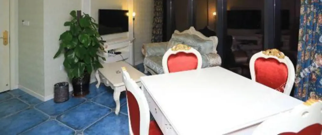 Shiji Boutique Hotel