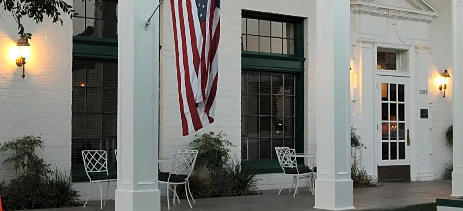 Boulder Dam Hotel