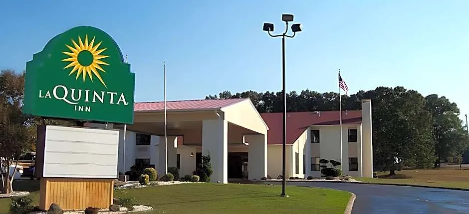 La Quinta Inn & Suites by Wyndham El Dorado