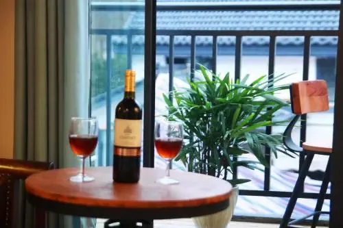 Hangzhou Qiushan Uncle's Photography Inn