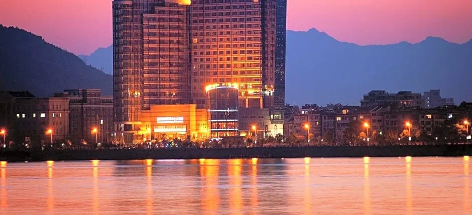 Fuyang International Trade Centre Hotel