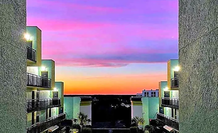 Heated Pools, Heated lazy river, 3 hot tubs-Privately owned Oceanfront renovated condo on 12th floor