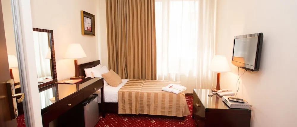 Jumbo Hotel