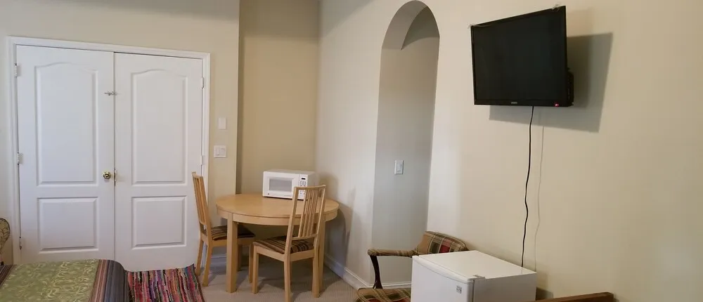 Hennessey House Florida